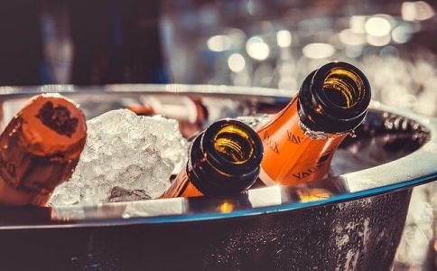 酒业公司名字大全有寓意-姓名测试网-酒业公司